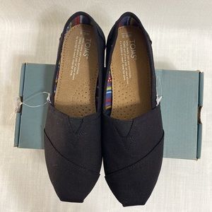 Toms Black Canvas 6.5W Brand New never worn